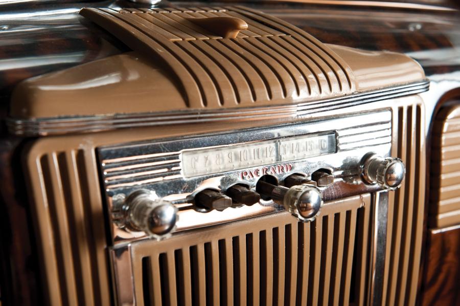  Packard One-Ten Special Convertible Coupe 1941 года  (фото 10 из 31)